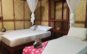 Hutyee Boat Bungalow